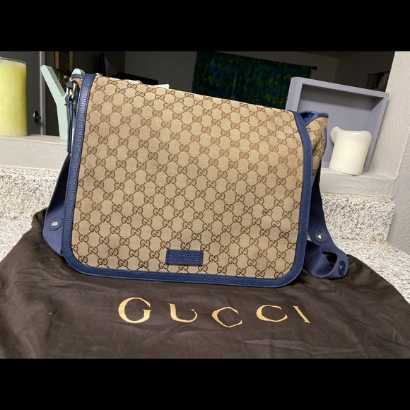 Gucci dipper bag